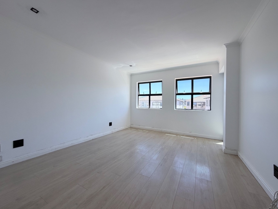 3 Bedroom Property for Sale in Bloubergstrand Western Cape